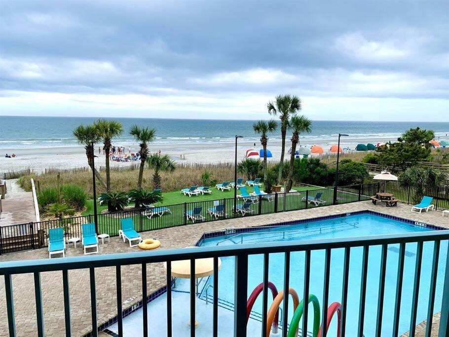 *Renovated Oceanfront Condo*Queen Beds*Pools*Hot Tubs*More*P220 マートルビーチ エクステリア 写真