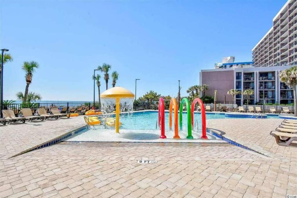 *Renovated Oceanfront Condo*Queen Beds*Pools*Hot Tubs*More*P220 マートルビーチ エクステリア 写真