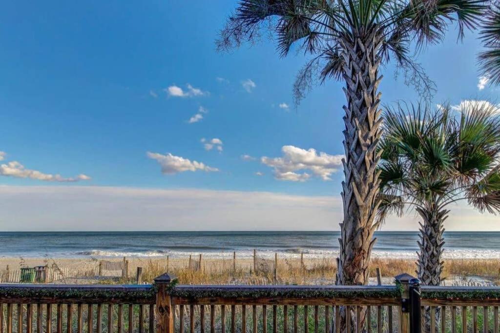 *Renovated Oceanfront Condo*Queen Beds*Pools*Hot Tubs*More*P220 マートルビーチ エクステリア 写真