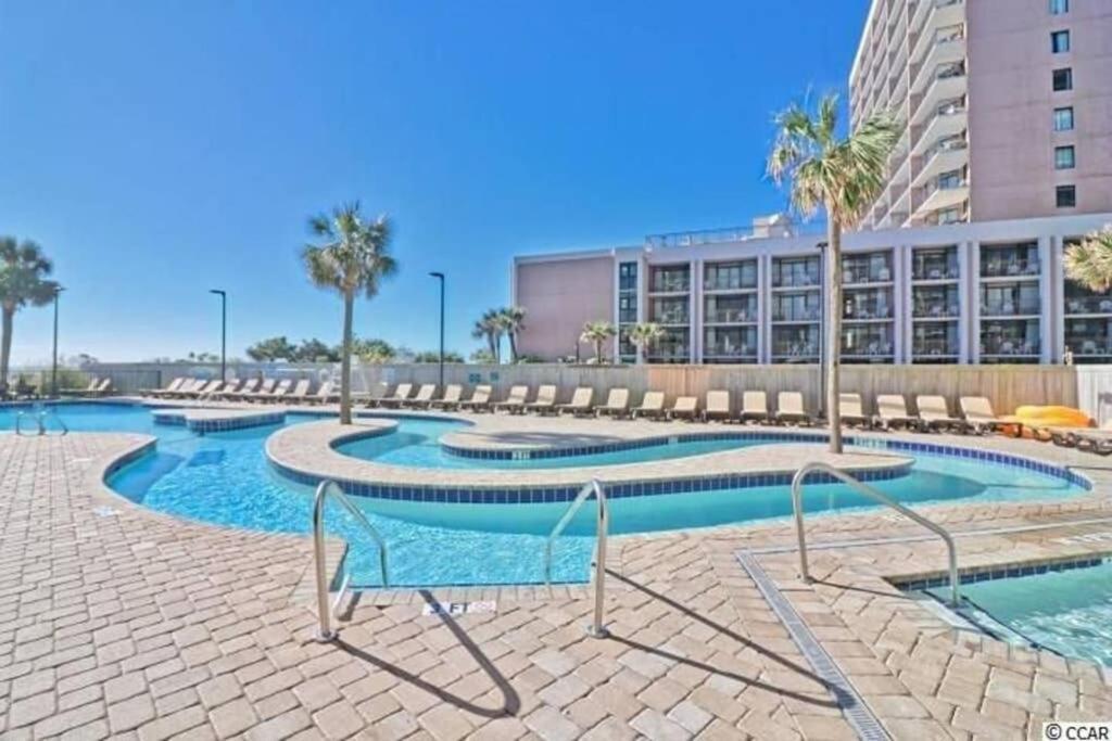 *Renovated Oceanfront Condo*Queen Beds*Pools*Hot Tubs*More*P220 マートルビーチ エクステリア 写真