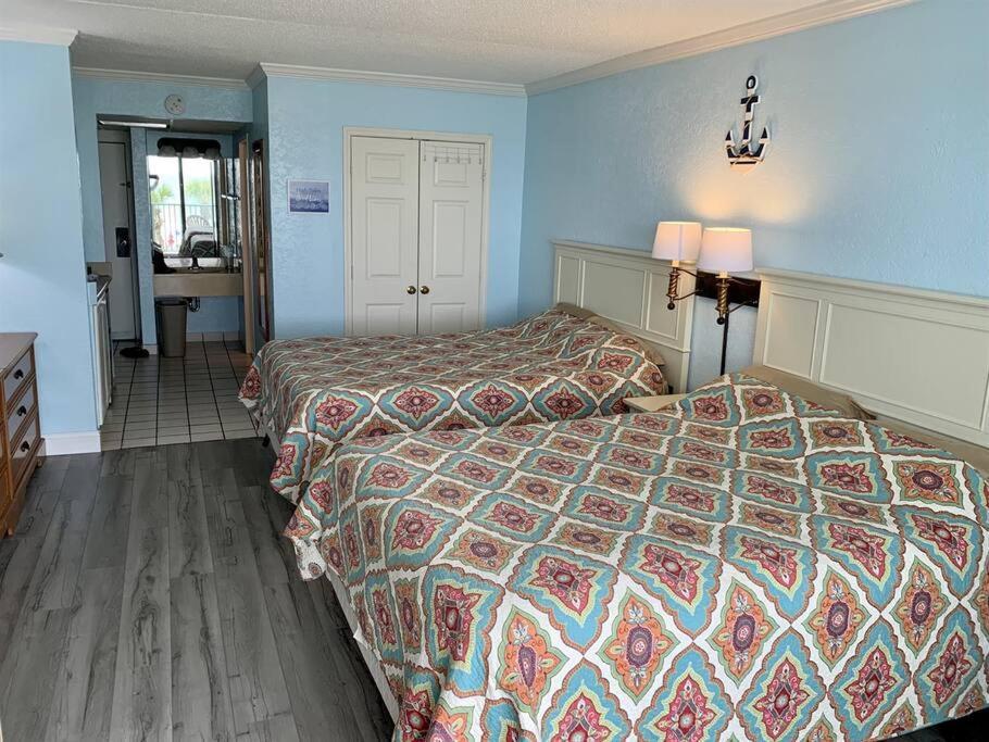 *Renovated Oceanfront Condo*Queen Beds*Pools*Hot Tubs*More*P220 マートルビーチ エクステリア 写真